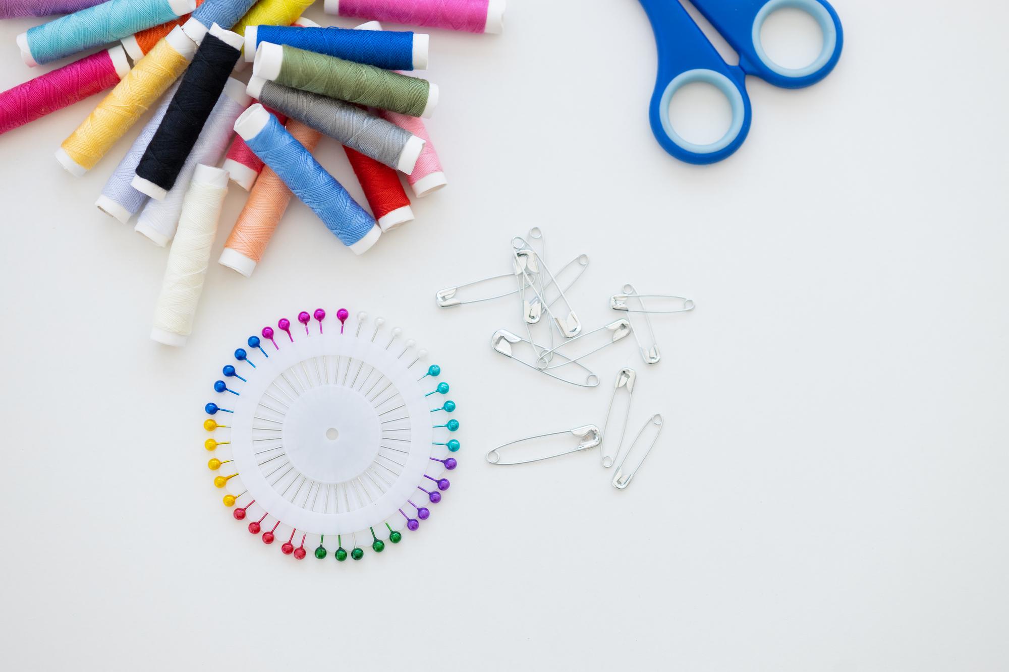 Kit corso di ricamo con materiali e guida